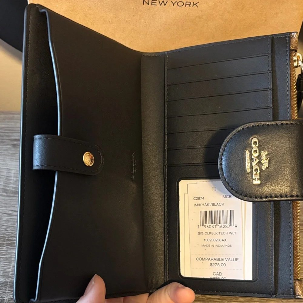 Coach Phone Wallet in Signature Brown and Black Wristlet - Picture 4 of 5